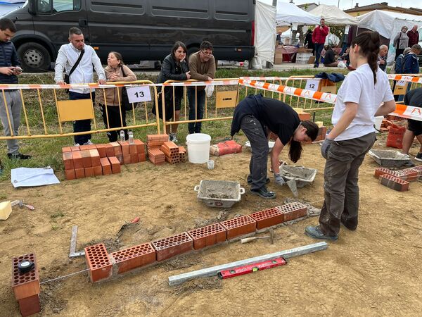 24 participants en el 25è concurs de paletes de Campllong